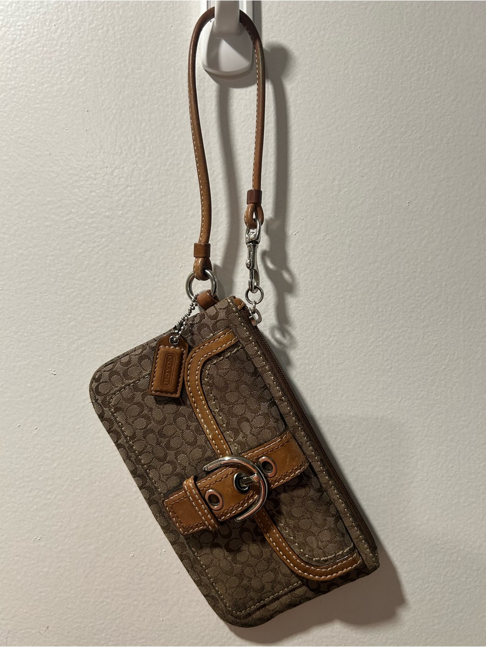 Y2K Coach Soho Wristlet in Signature Brown/Tan Jacquard